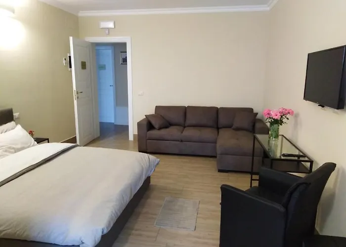 Guest house Ivana 3*